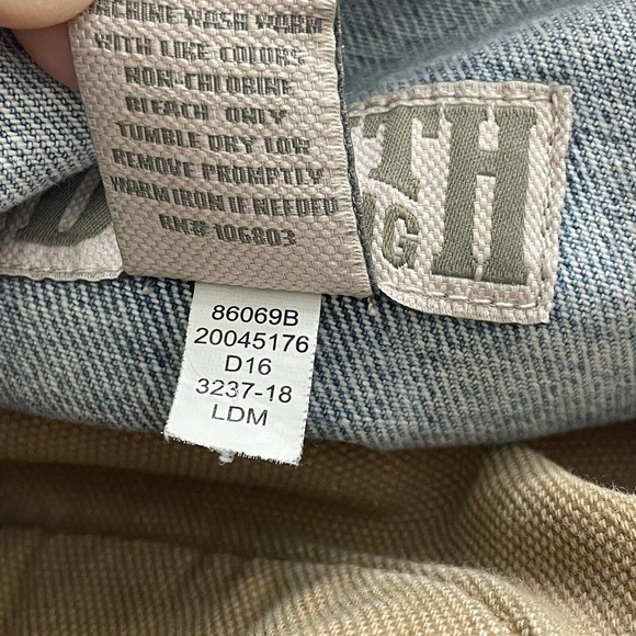 Duluth Trading Men’s Size 42 X 34” Straight Leg Light Wash Blue Jeans - Picture 3 of 12